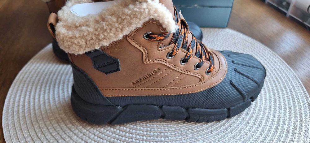 Нови  обувки/сникърси/боти/ботуши на марките Geox, Skechers - н. 31