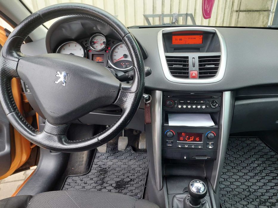 Peugeot 207 , 1,4 benzina