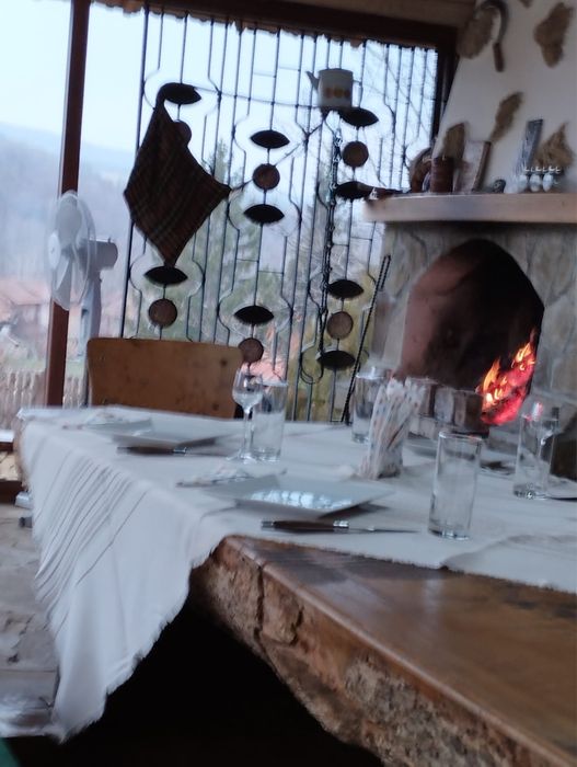 Продавам къща за гости