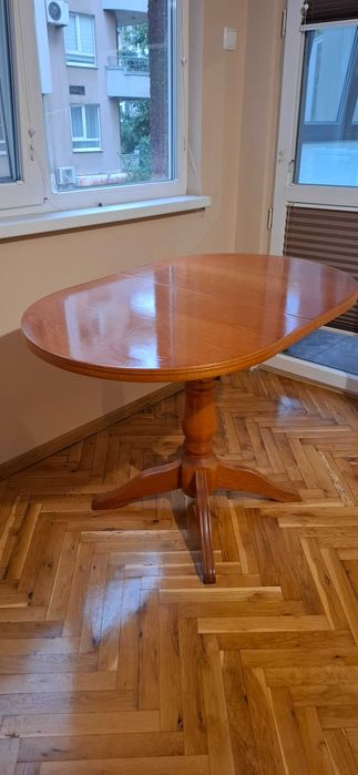 Разтегателна трапезна маса