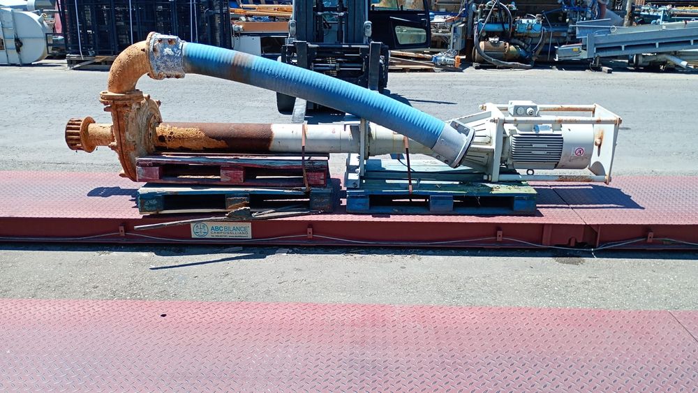 Pompe noroi sumersibile