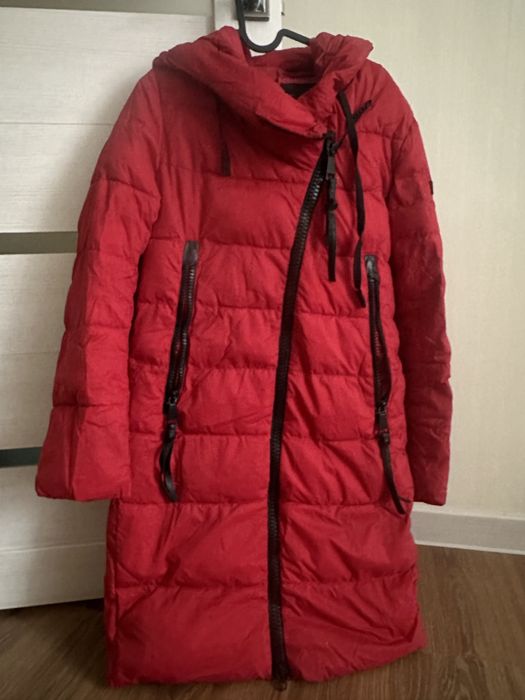 Продам пуховик…..