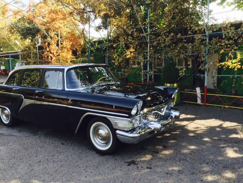 Продается очень срочная ГАЗ-13 «Чайка»