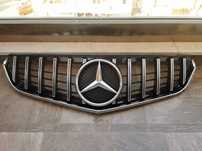 Решетка/маска с емблема тип GT/GTR за Mercedes W207 2009/2012