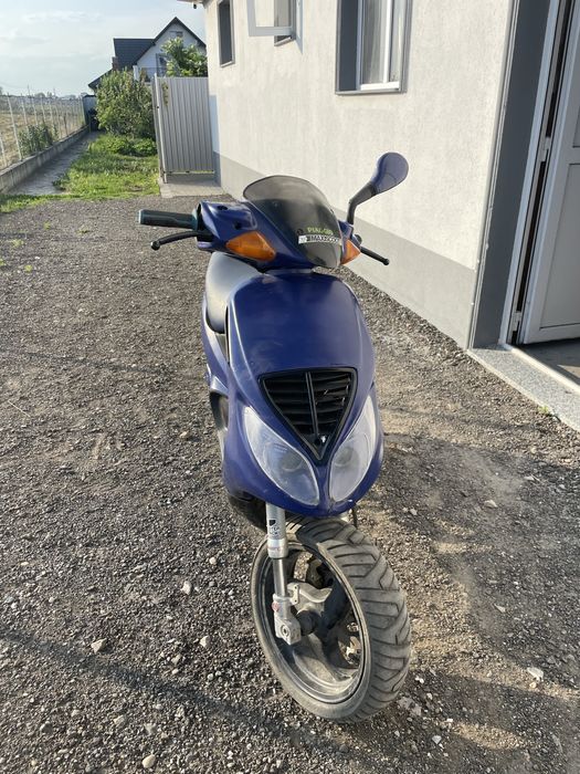 Vând scuter piaggio nrg mc3 70cc stricat