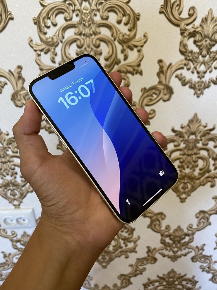 iPhone 13