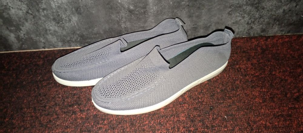 Srochno sotiladi arzonga bervoraman