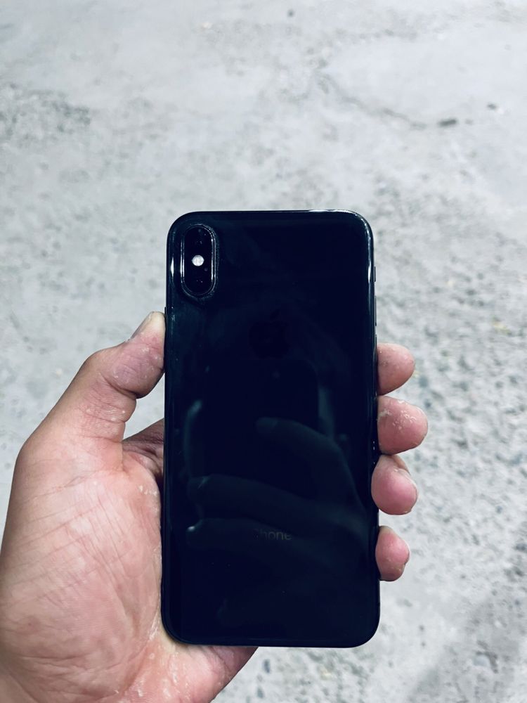 Продоется iPhone X есть торг