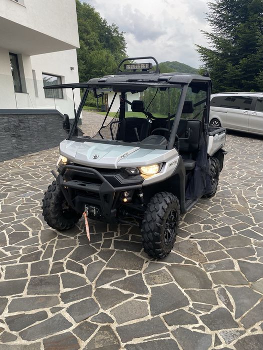 Can am traxter hd 10 pro accesorii de 7 000 euro incluse in pret