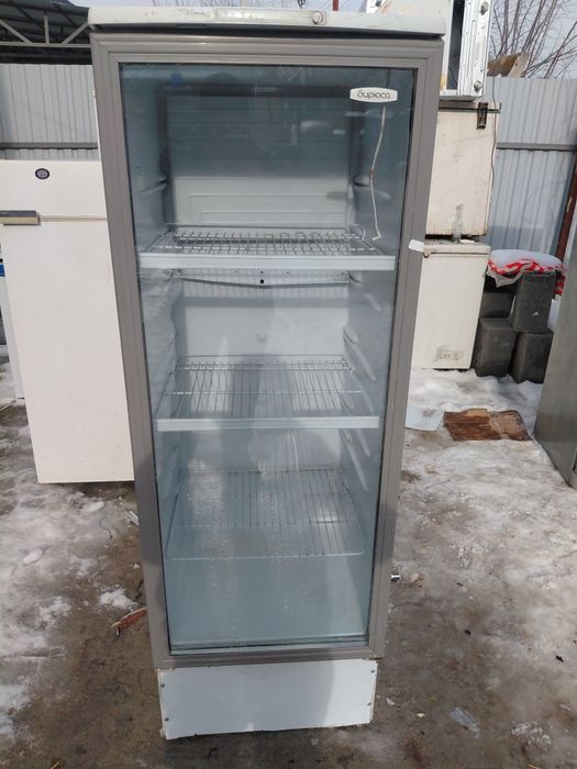 Холодильник Витринный рабочая Доставка есть