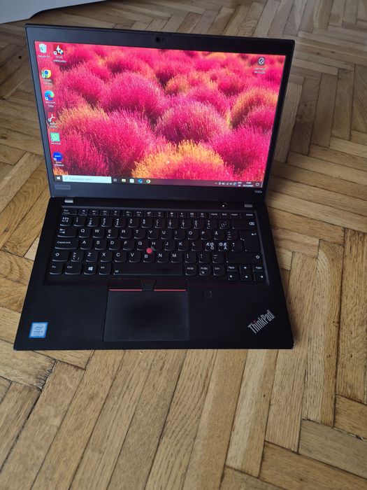 Laptop Lenovo i5 8th ddr4 ssd