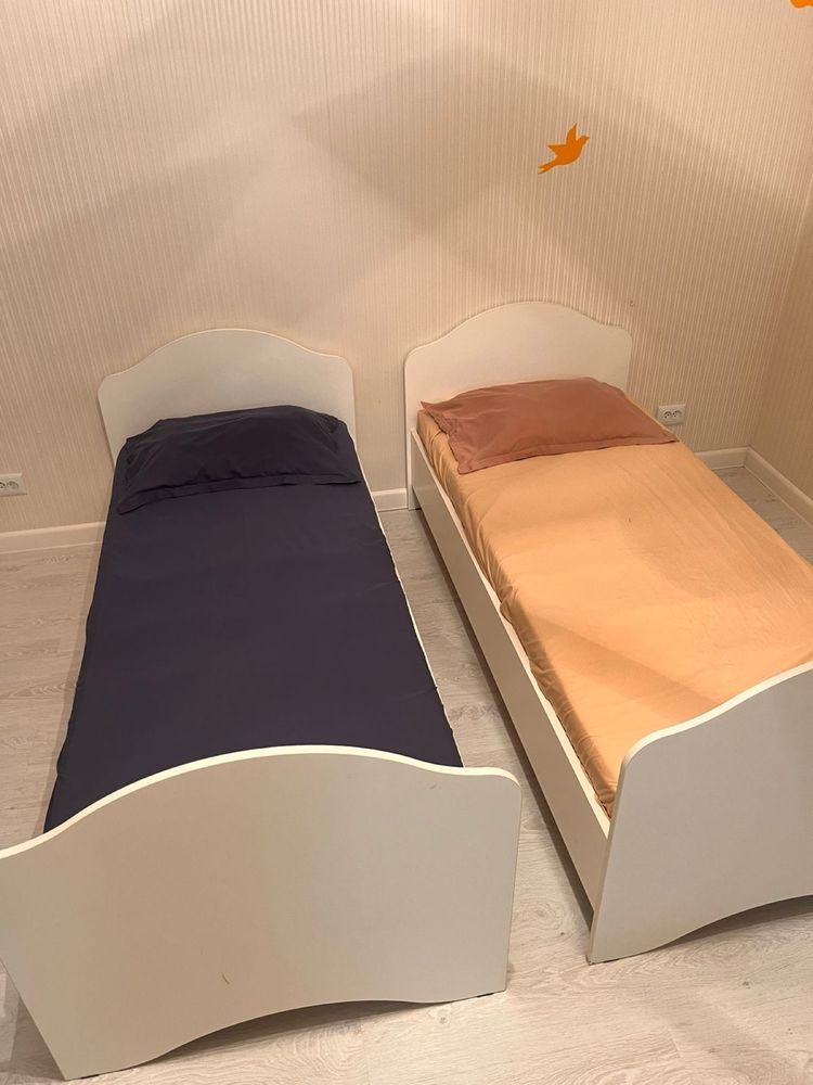 Спальные кровати с матрасами отличного качества