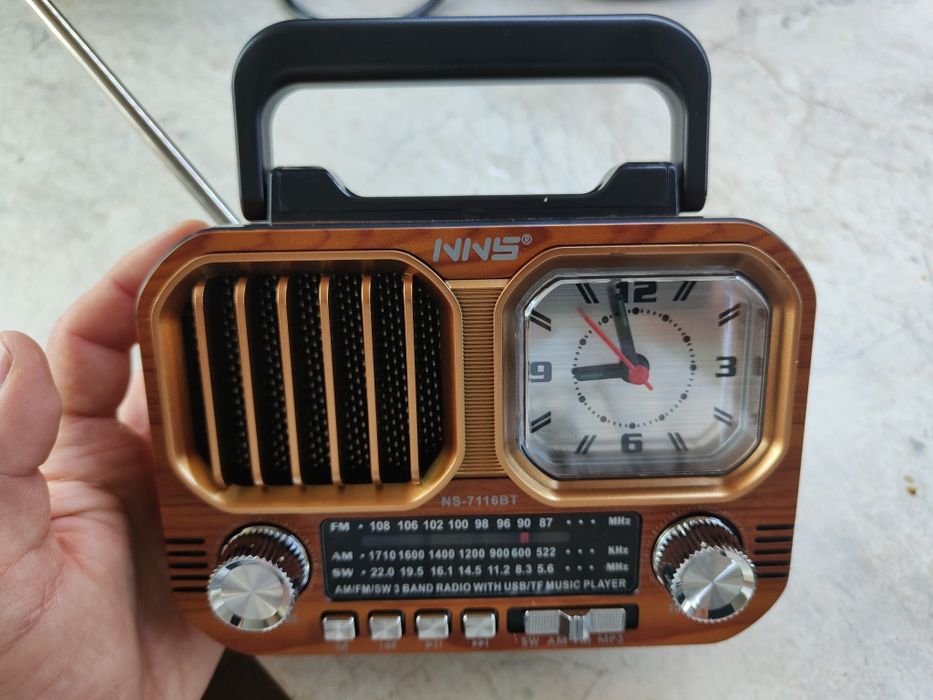 Radio FM și Bluetooth/ USB/ microSD cu acumulator integrata, Retro Nou