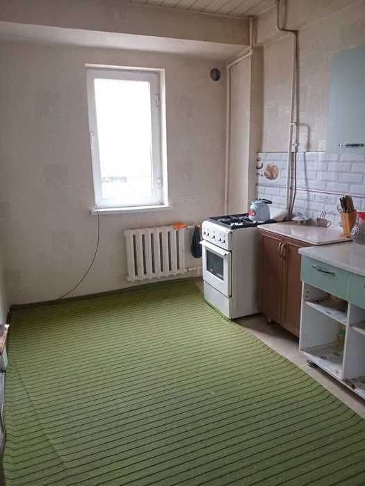 Гулабот махаллада 3 хоналик квартира сотилади