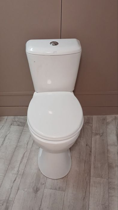 Продается унитаз