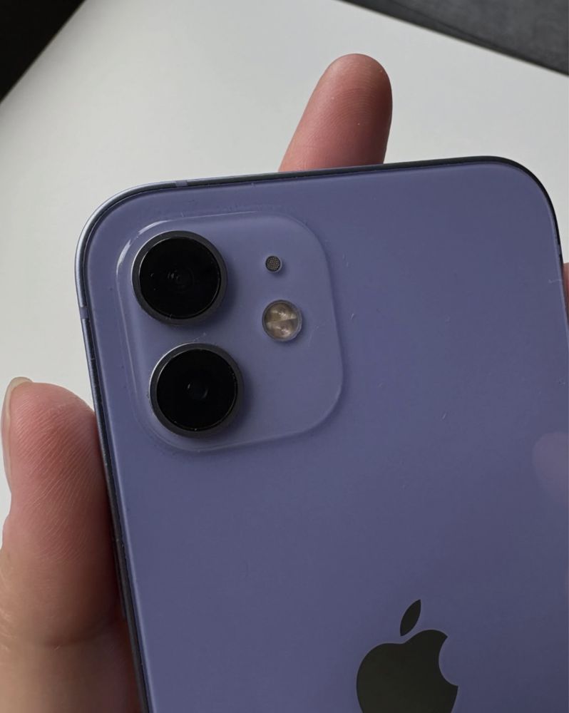 Смартфон Apple iPhone 12, 64 GB