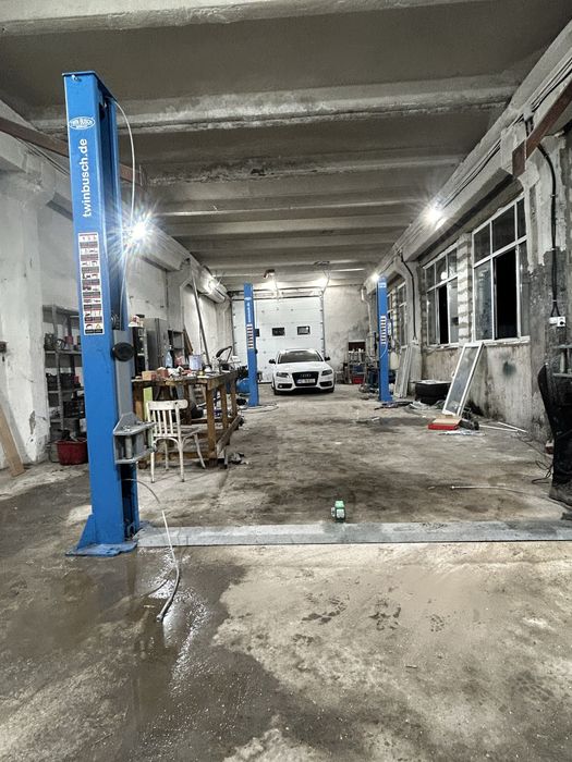 Vand hala industriala 484 mp