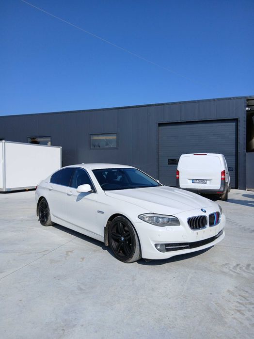 Dezmembrez BMW F10 2.0 2010 Manual