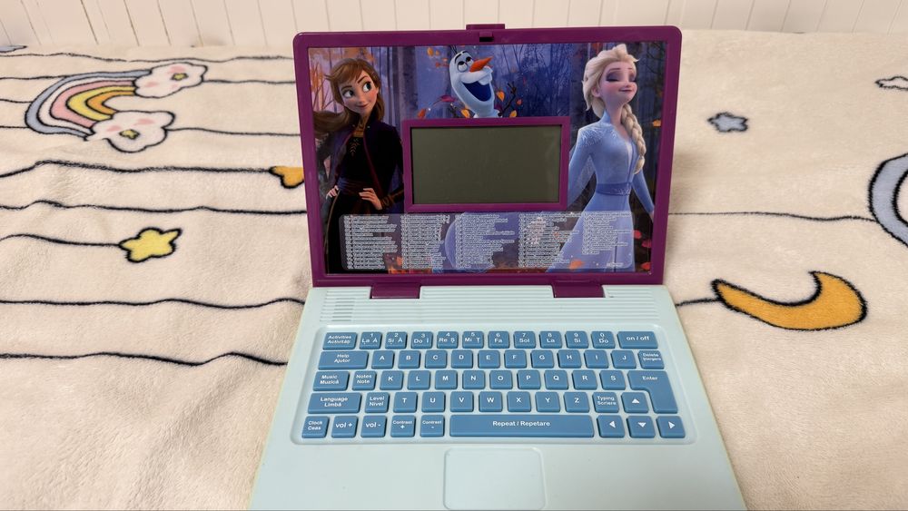 Laptop Lexibook limba romana