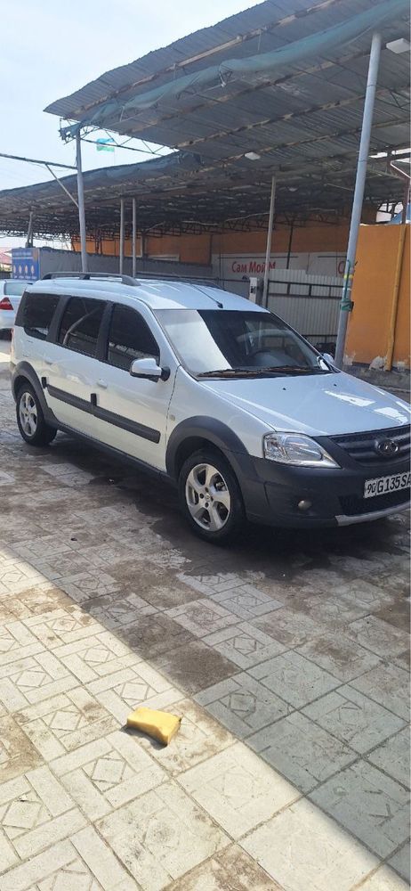 Lada Largus 2020