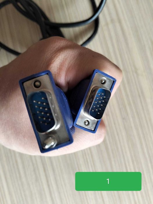 Diferite mufe si cabluri si adaptoare 
 pret 18-20 ron