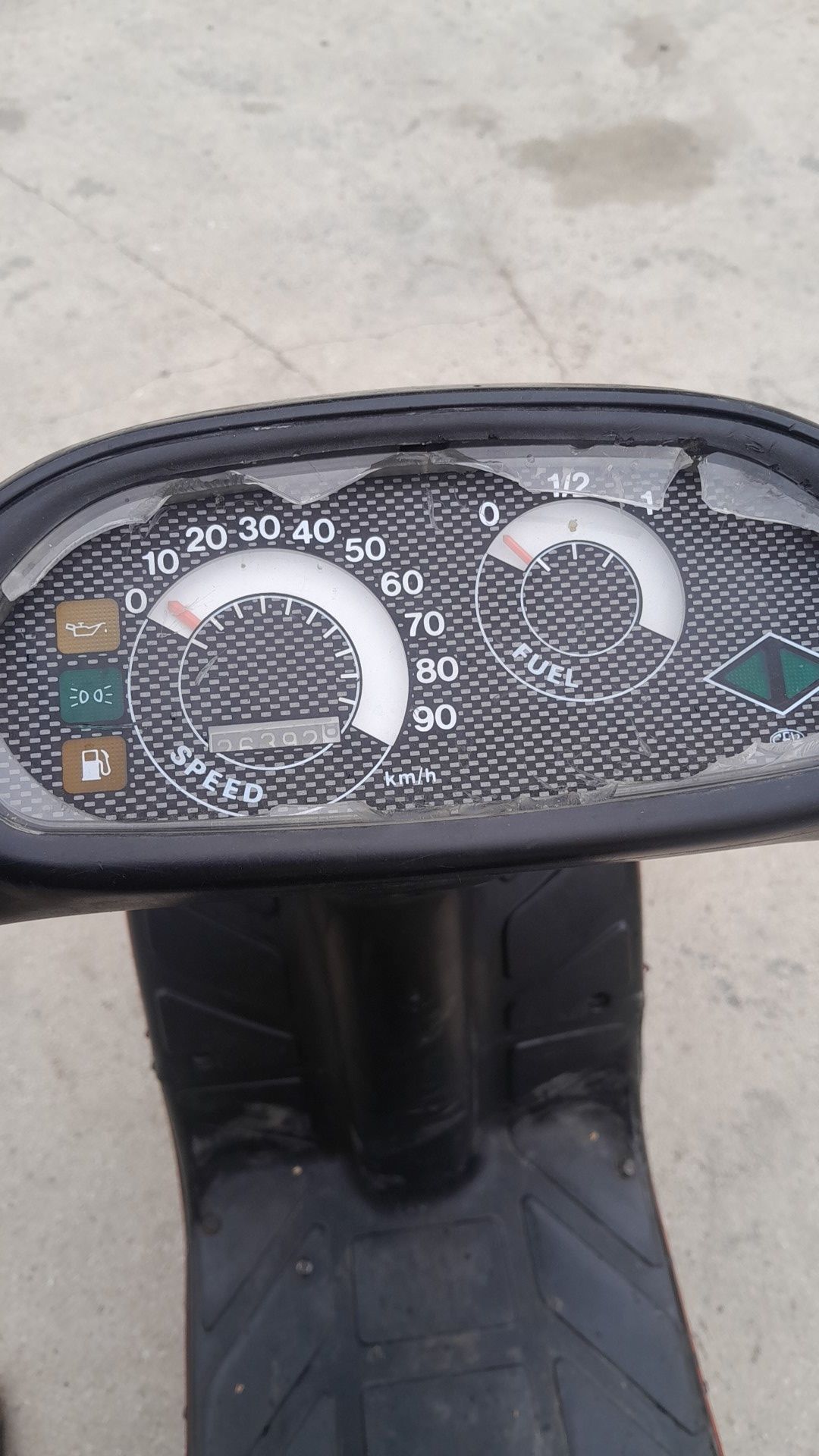 Vand sau schimb cu piagio cu pedale sau scuter electric