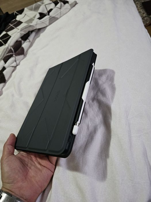 Удароустойчив кейс с отделяща клавиатура Zagg Rugged Messenger Case