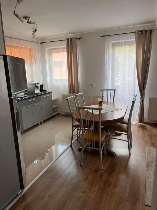 Apartament în vilă, zona Bună Ziua