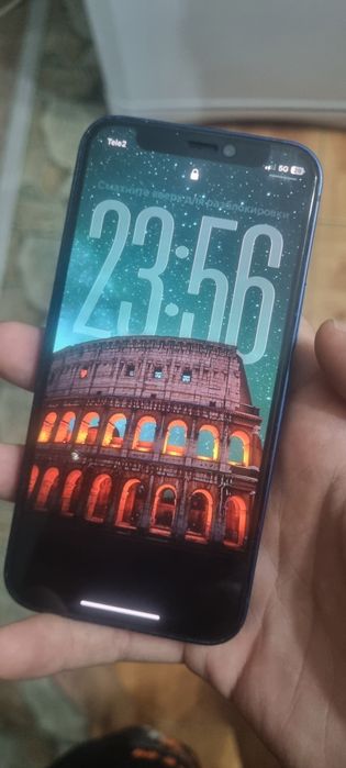 IPhone 12 Mini в хорошем состоянии
