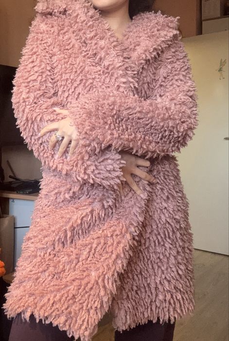 ПАЛТО, пухкаво и меко, идеално за зимата