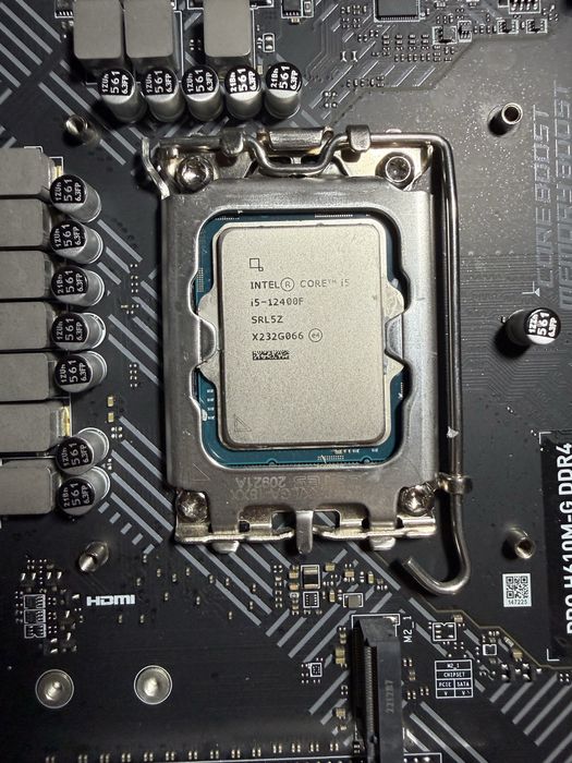 Kit Gaming Msi H610-M DDR4 + Intel i5 12400f