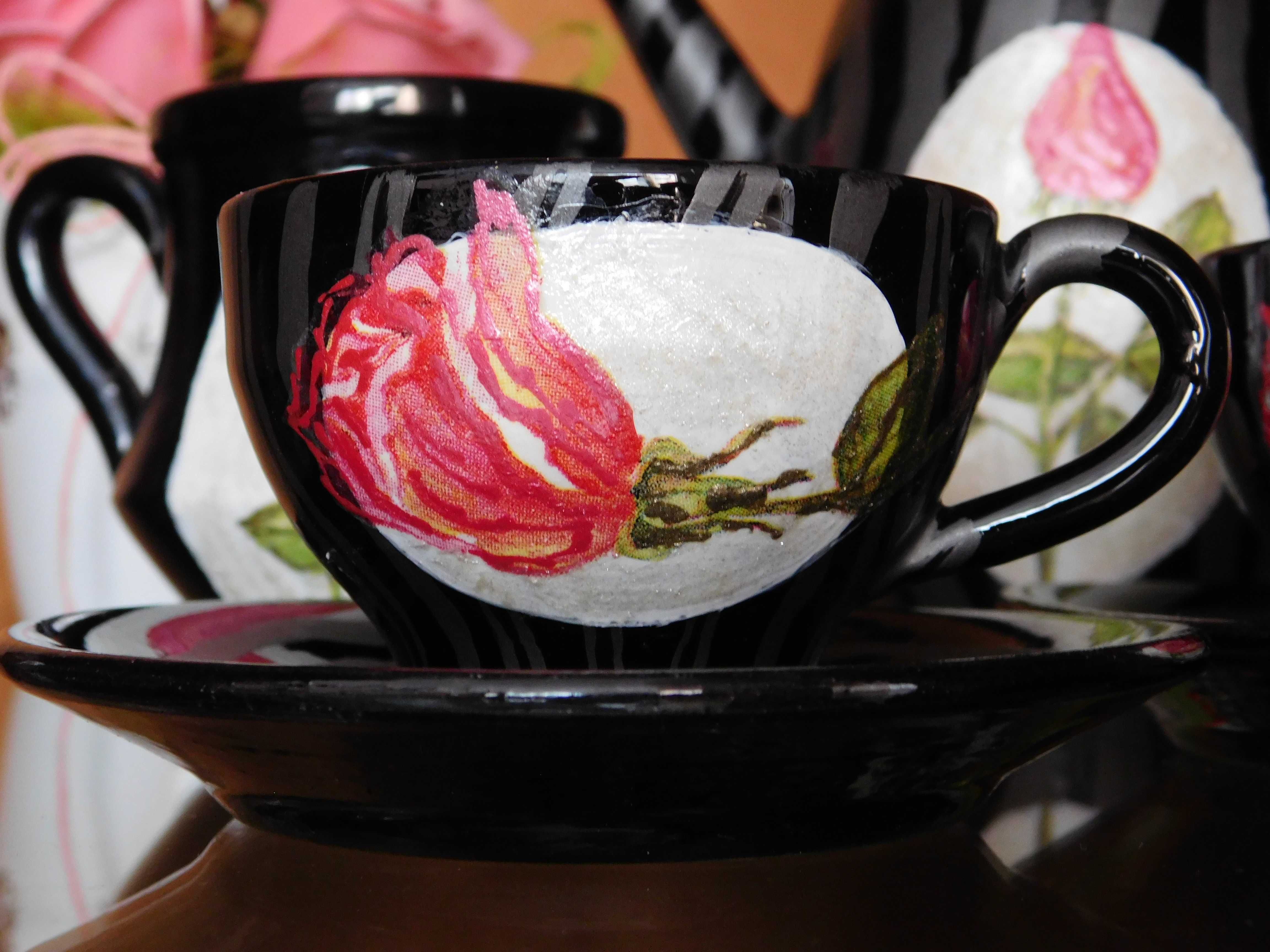 Ръчно рисуван керамичен комплект за кафе.