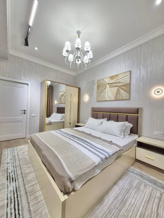 Продам 2 комнатную квартиру в центре.