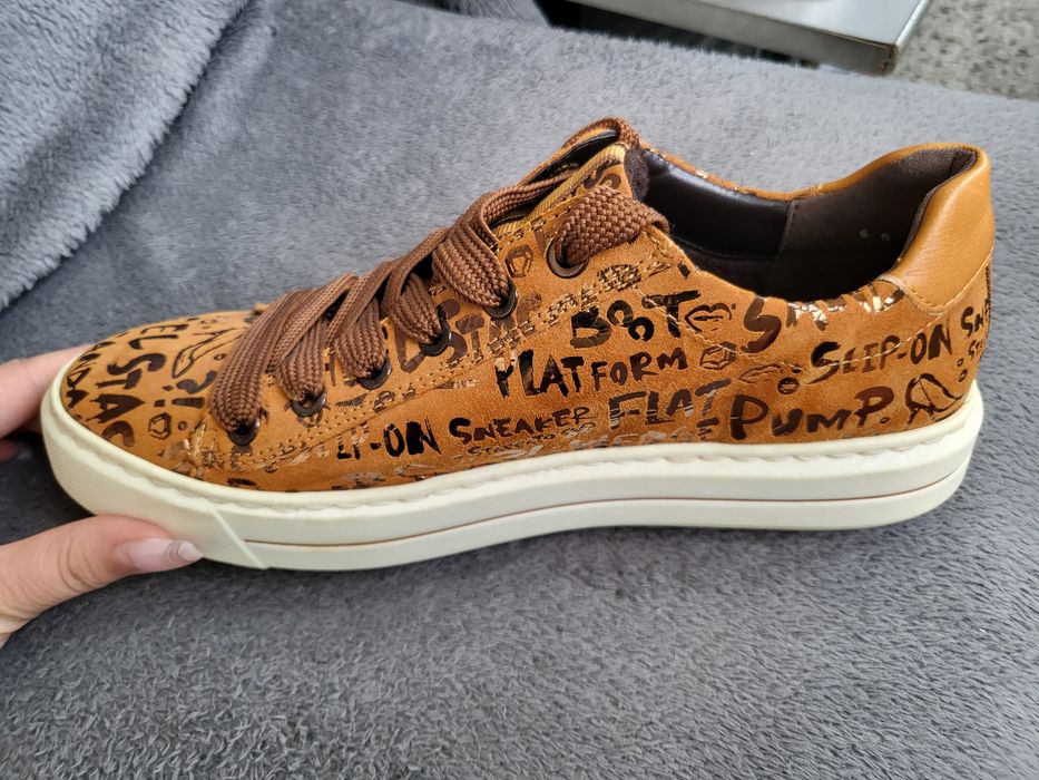 Обувки ARA Women's Courtyard Sneaker