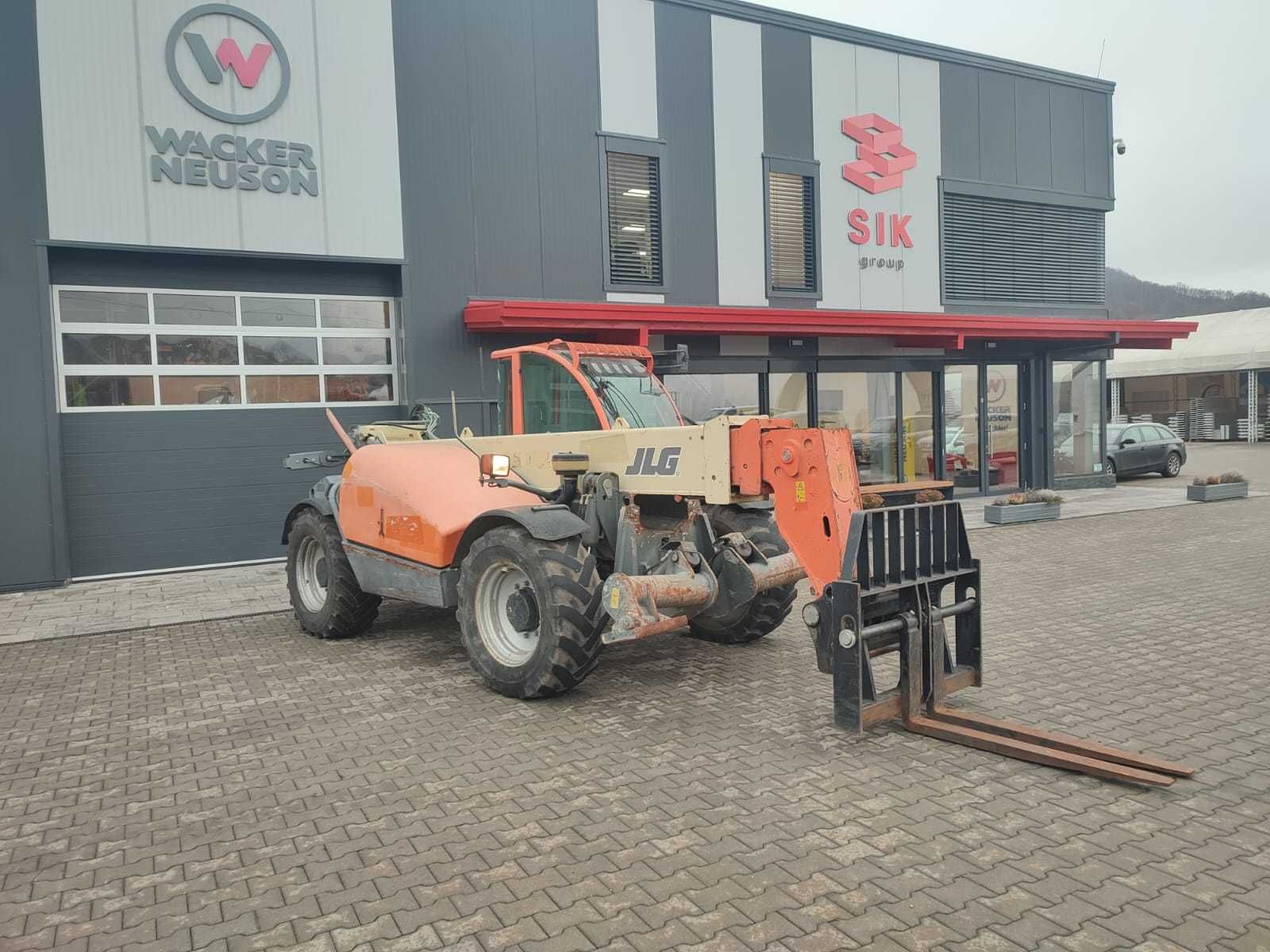 Incarcator frontal telescopic JLG4013 Turbo