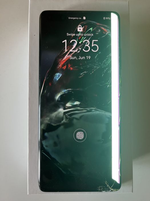 Продавам Huawei P40 Pro