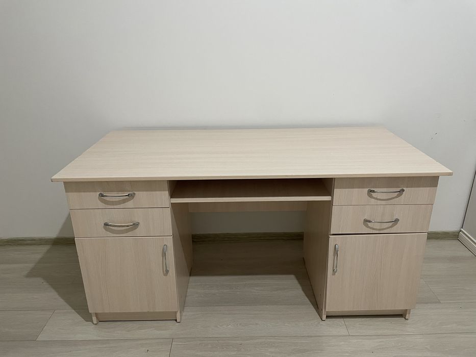 Продам Письменный стол