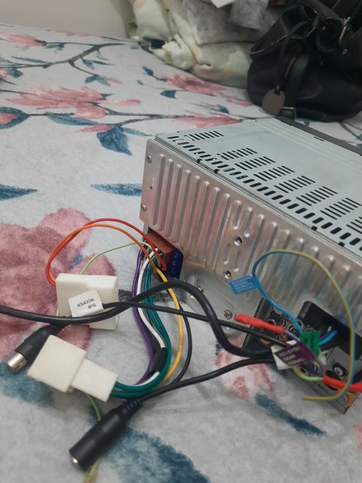 Dvd kewood  100bt