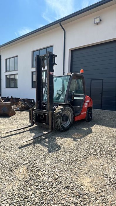Motostivuitor manitou msi30 ridica 3 tone
