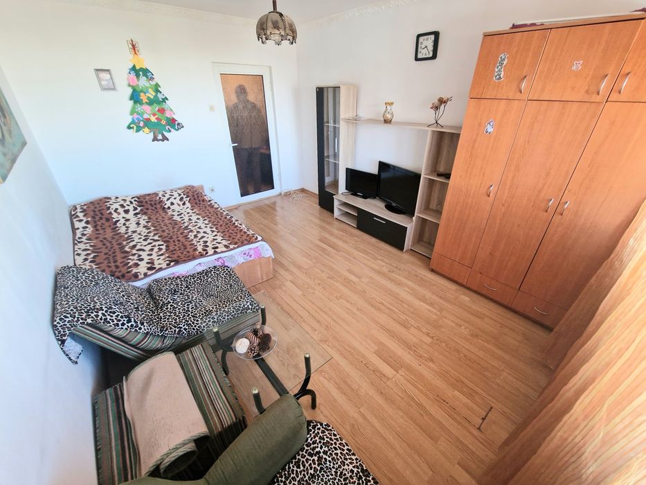 Închiriez garsonieră faleză parc viva