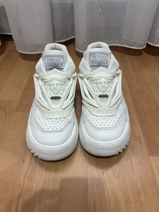 versace odissea albi