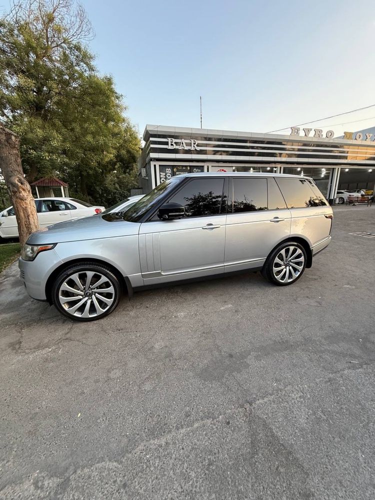 Срочно продаётся Range Rover Vogue 3.0L