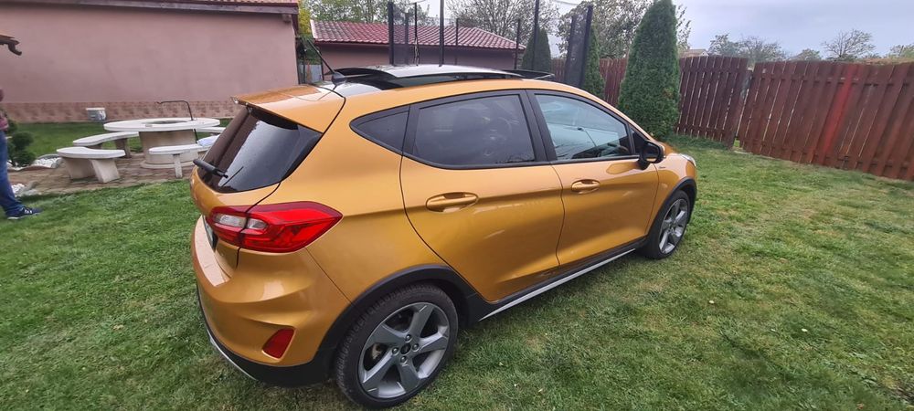 Ford fiesta activ