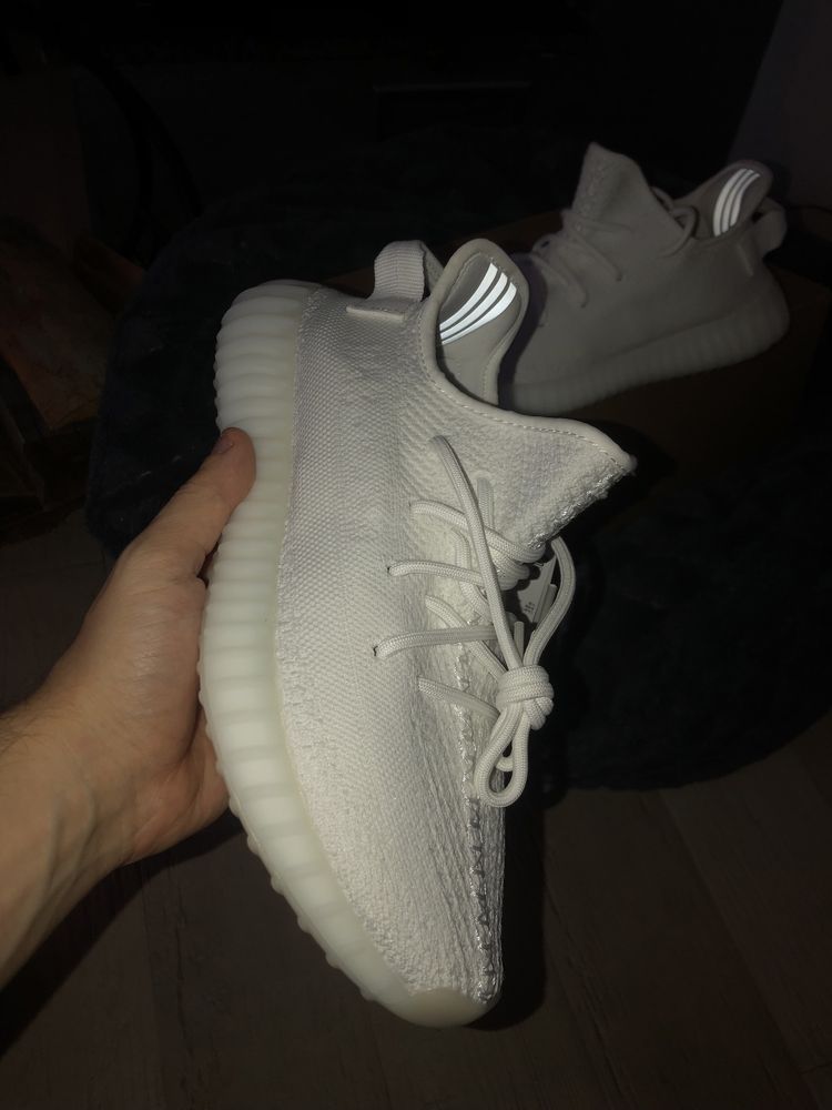 Adidas Yeezy Boost 350 V2 Triple White / Cream White