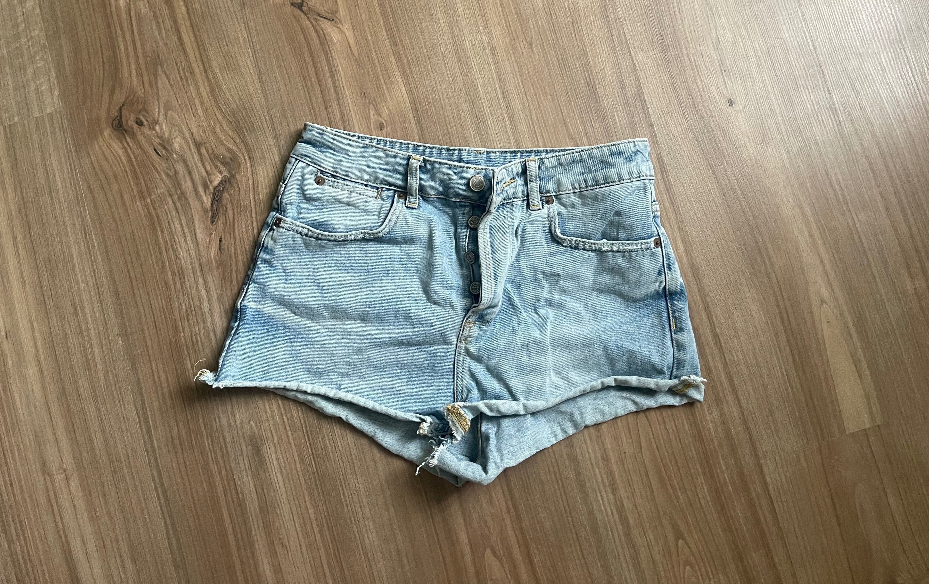 Къси панталонки Levis и Topshop