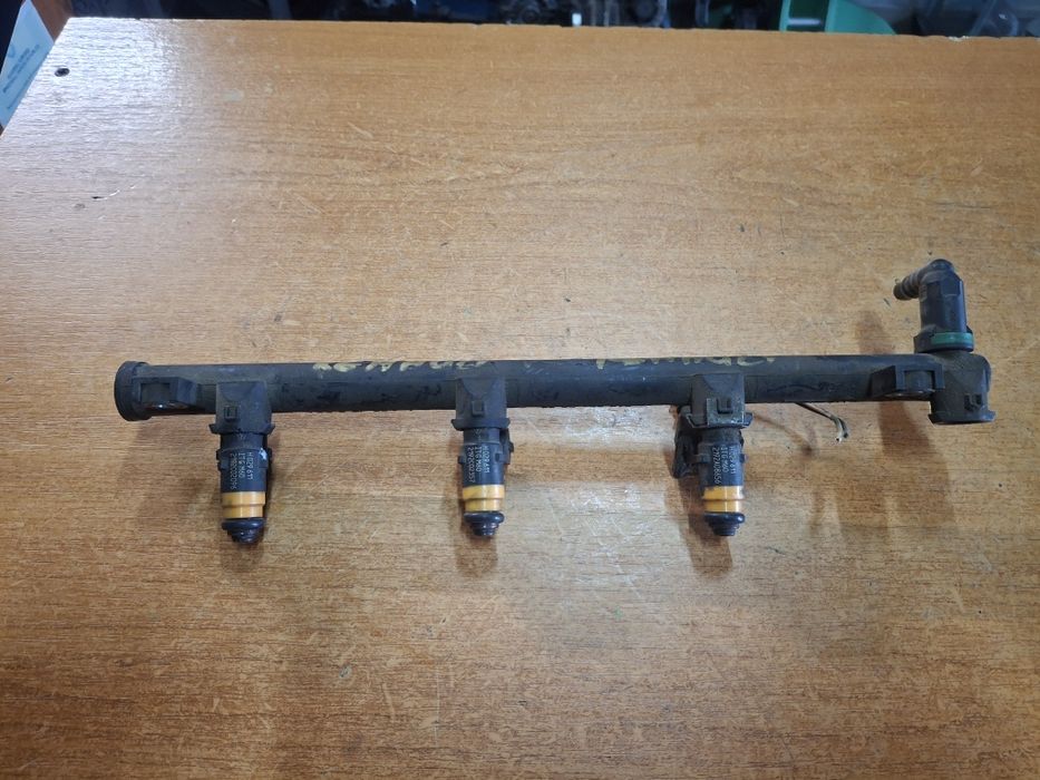 Injectoare rampă Renault Megane Scenic 1.6 Benzina 1996-2003