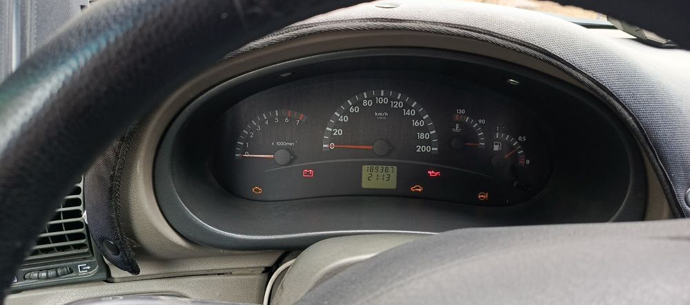 Лада Калина в родном окрасе с кондиционером