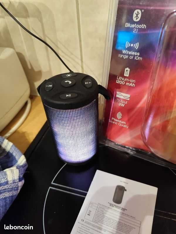 LED Bluetooth Speaker LAB31