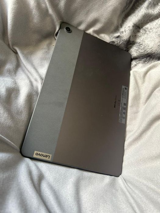 Продам планшет lenovo tab m10 plus