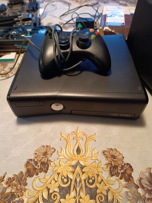 Vând piese pc,pc care nu porneste,Xbox 360 nu porneste cu jocuri